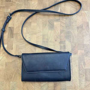 Universal Thread Black Faux Leather Slim Crossbody Purse